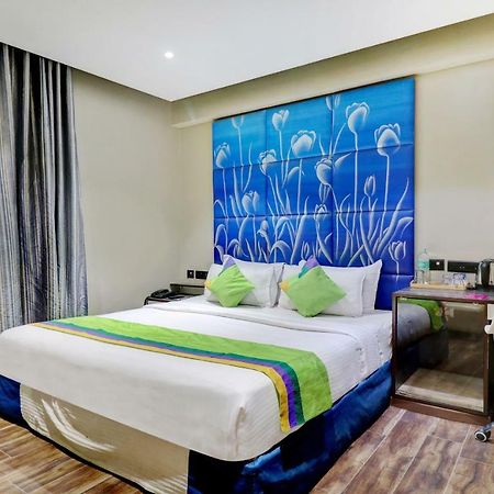 The Spring Hotel Madras Buitenkant foto