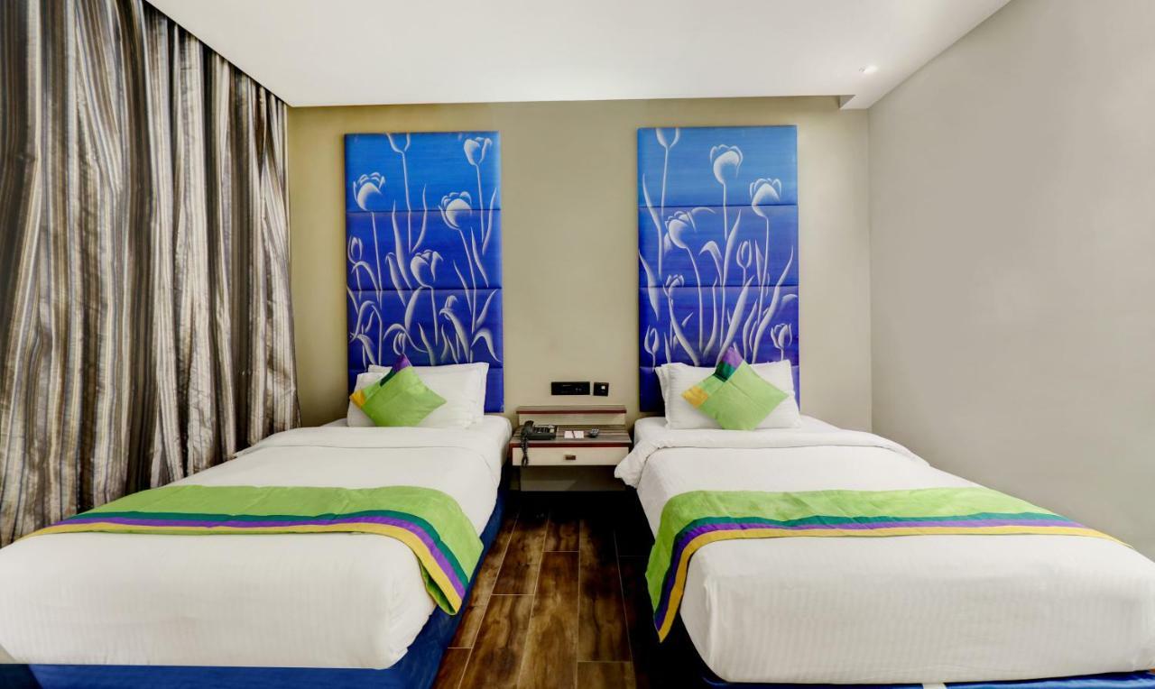 The Spring Hotel Madras Buitenkant foto