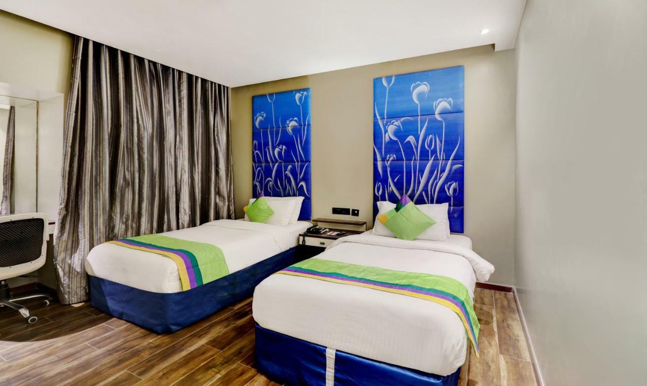 The Spring Hotel Madras Buitenkant foto